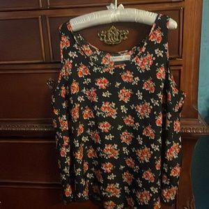 Floral sleeveless top